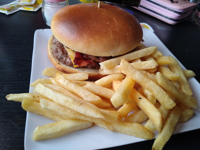 Pizzuela Garage - Hurlingham