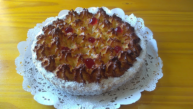 Comentarii opinii despre Panadería y confitería La Mía Famiglia