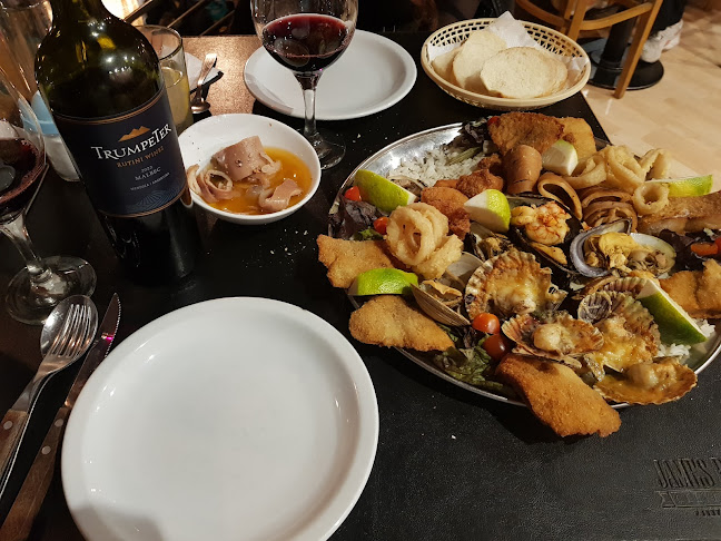 Av. Julio Argentino Roca 97, U9120 Puerto Madryn, Chubut