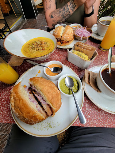 Av. José Larco 835, Miraflores 15074, Perú