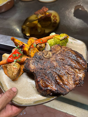 Hueso - Parrilla & Bar