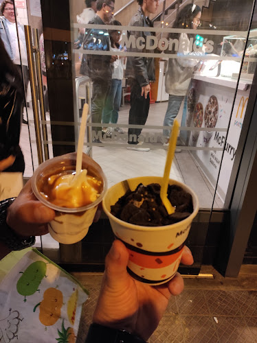 McDonald's - Parque Kennedy - miraflores