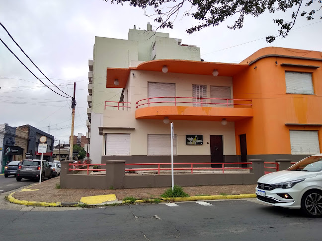 Comentarii opinii despre MUSTIQUE POOL BAR