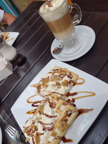 Opinii despre Dulche Cream Mar Azul Helados Y Cafe în Mar Azul - Gastronomía y hostelería