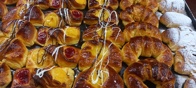 Panadería "Los Tres"