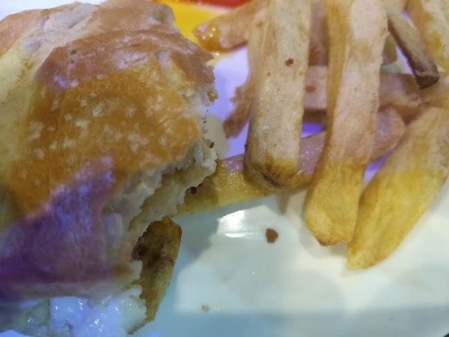 Av. Eugenia Tapia de Cruz 843, B1625 Belén de Escobar, Provincia de Buenos Aires