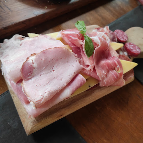 Bodegón Del Fuerte - Gastronomía y hostelería