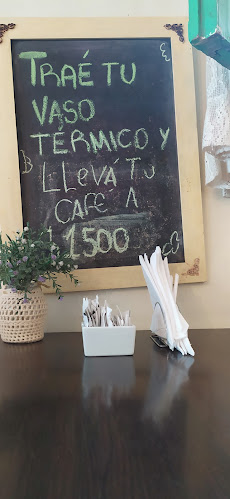 Venzia Cafe Panini Tragos