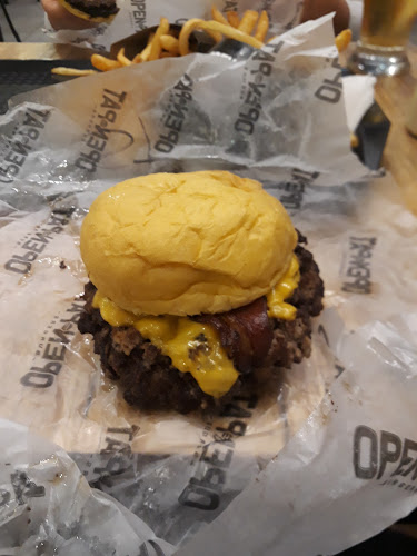 Open Pat Burgers - Gastronomía y hostelería
