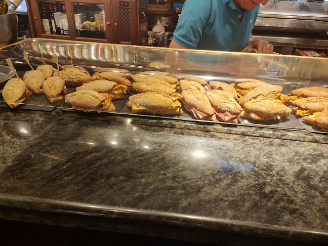 Pl. del Castillo, 44, 31001 Pamplona, Navarra, España