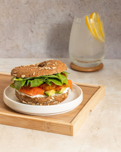 Plaza Shopping, Sarmiento 2153 Local 195, B8000 Bahía Blanca, Provincia de Buenos Aires