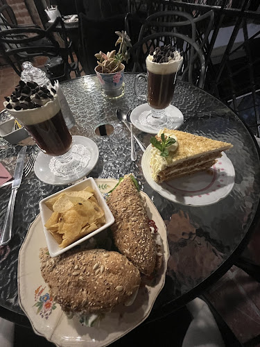 Diag. Almte. Brown 1598, B1846 Adrogué, Provincia de Buenos Aires