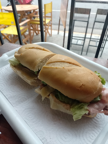 Av. Manuel Belgrano 860, B1870 Avellaneda, Provincia de Buenos Aires