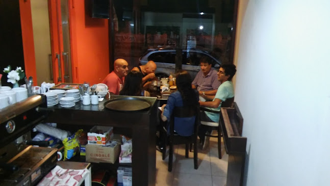 Leandro N. Alem 191-199, B6022 Junín, Provincia de Buenos Aires