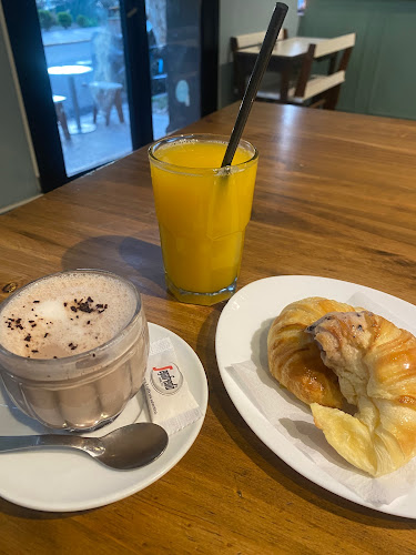 Orly Heladería and Cafetería - AAF