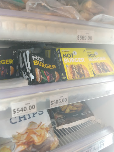 QÜEM - Frozen Market