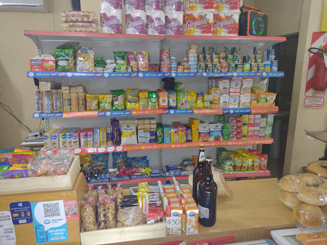 Miguel Azcuénaga 774 local 3, M5521 Villa Nueva, Mendoza