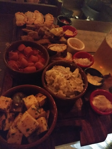 Comentarii opinii despre Hunter