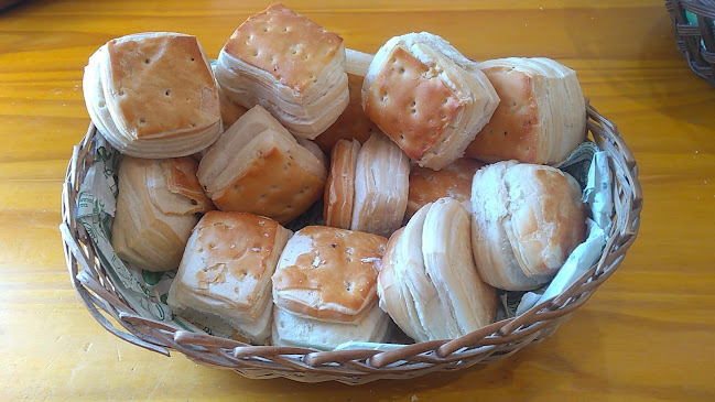 Comentarii opinii despre Panadería y confitería La Mía Famiglia