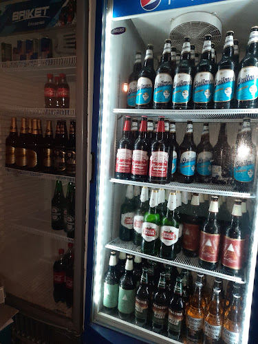EL BAR de papas y cerveza