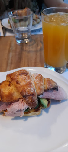 Comentarii opinii despre Essenza cafe