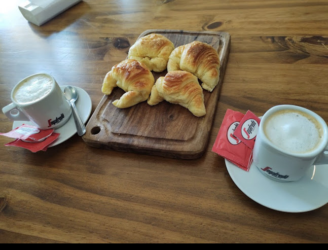 Comentarii opinii despre Orly Heladería and Cafetería