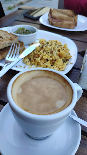 Opinii despre La Oficina Cafe Resto în Necochea - Gastronomía y hostelería