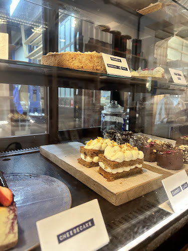 Juan Bautista de LaSalle 441, B1642 San Isidro, Provincia de Buenos Aires