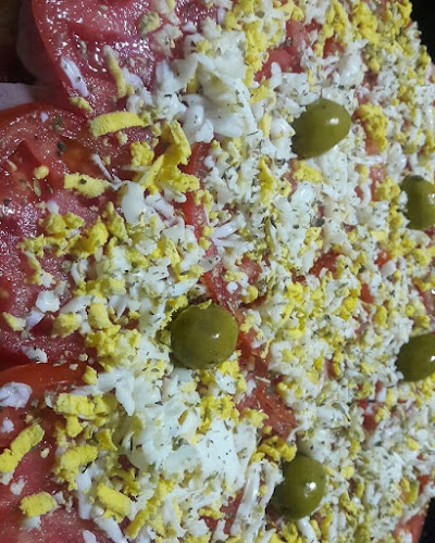 La Pizzeria Hurlingham - William C. Morris