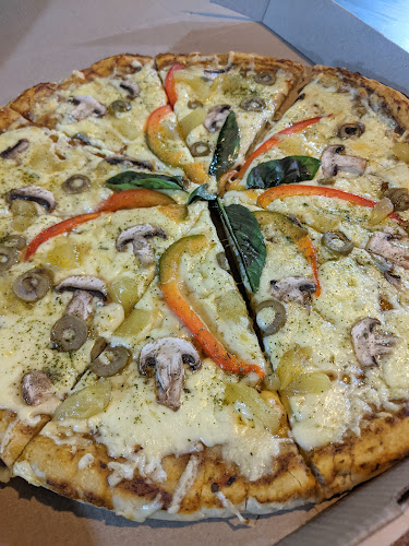 Gran Pizza Perú - Gastronomía y hostelería