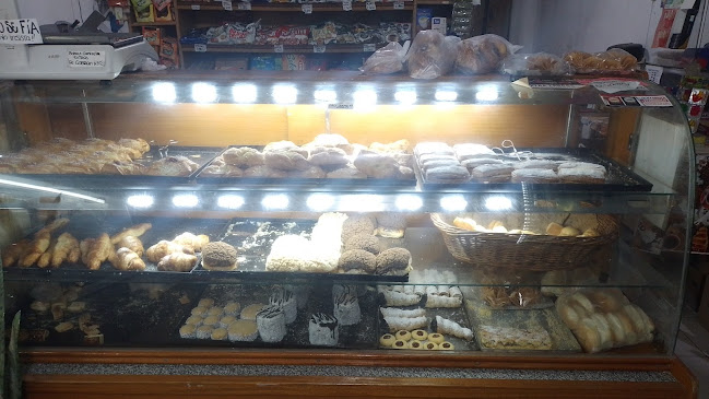 Opinii despre Panaderia y despensa Brunella în Paraná - Gastronomía y hostelería