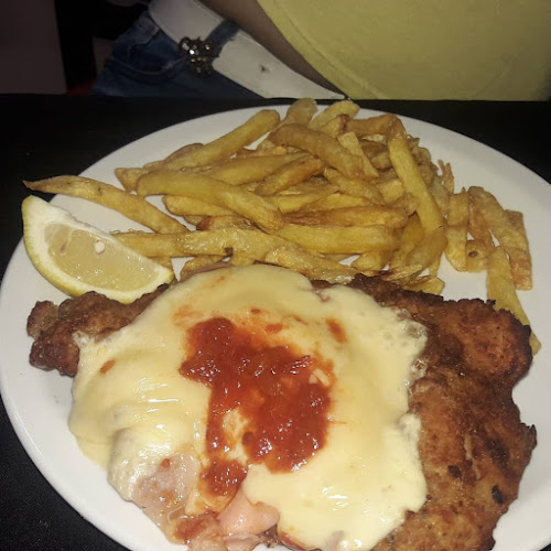 Comentarii opinii despre Carlos Paz Parrilla