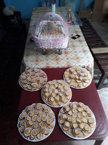 Pasteleria Rey - Naldo Proba los Sandwiches de Isa - Salta