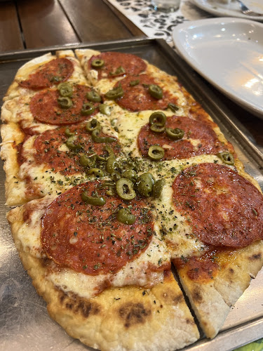 Av. Pellegrini 1230, S2000BTZ Rosario, Santa Fe