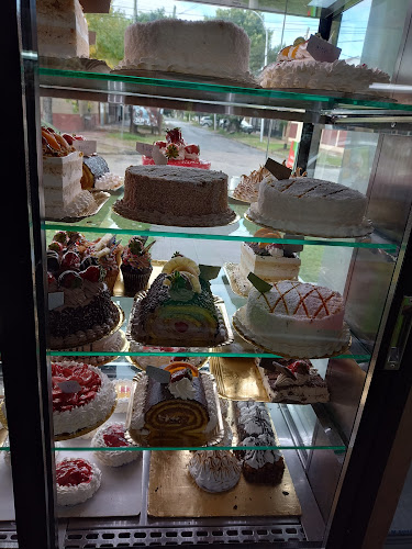 Opinii despre Locos por el Pan în Remedios de Escalada - Gastronomía y hostelería