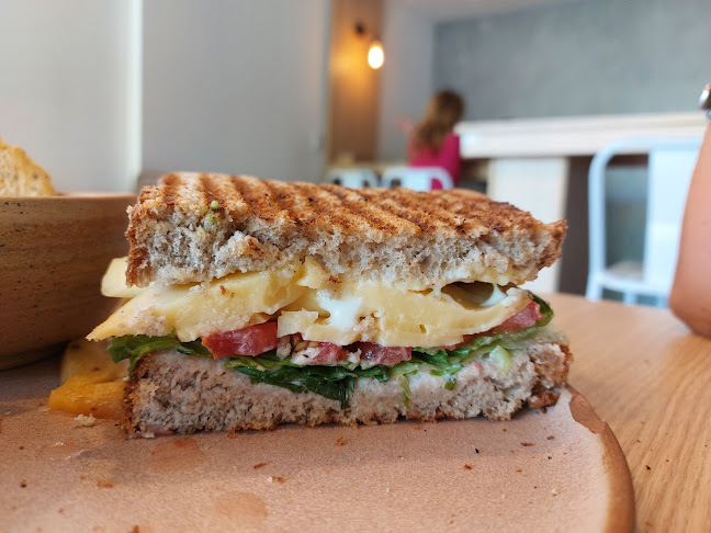 Cardamomo Panaderia y Cafe - Gastronomía y hostelería