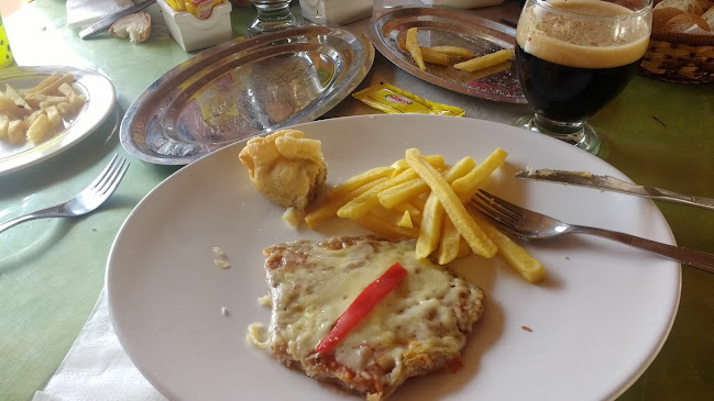 Opinii despre Comedor la vieja campana Club Fiat în Santo Tomé - Gastronomía y hostelería