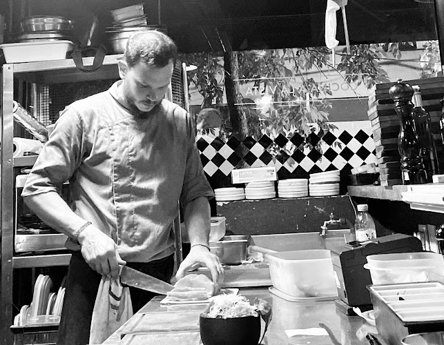 Opinii despre CUT Resto în Vicente López - Gastronomía y hostelería