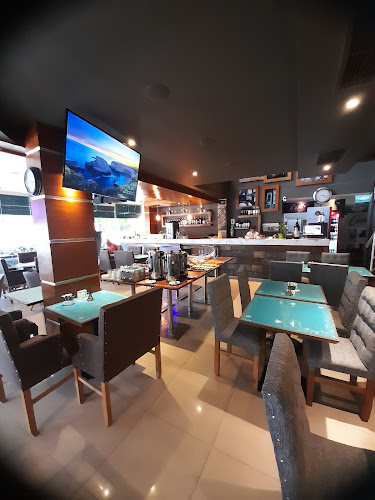 Comentarii opinii despre PARIS PETIT BAR RESTAURANTE