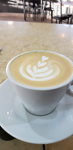 Heladería y Cafetería Di Roma Acceso - Gastronomía y hostelería