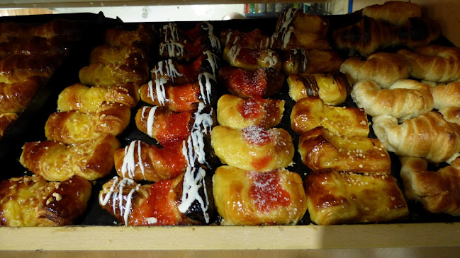 Opinii despre Panadería Artesanal Casita La Valentina în Neuquén - Gastronomía y hostelería