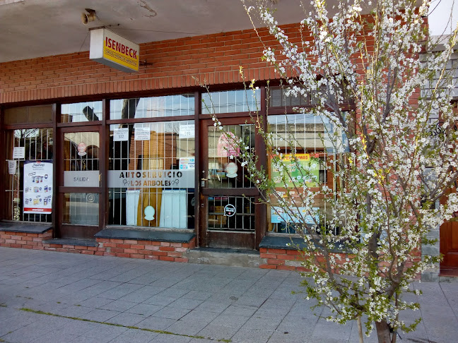 Comentarii opinii despre Los árboles autoservicio