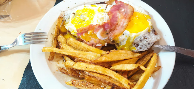 A. P. Bell 438, U9100 Trelew, Chubut