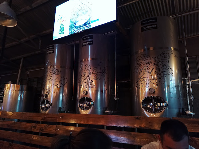 Av. Hipólito Yrigoyen 4088, U9000 Comodoro Rivadavia, Chubut