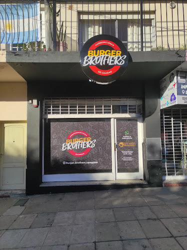 Comentarii opinii despre Burger Brothers Company