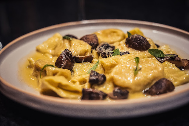 Chicharra Asador A Las Brasas - Gastronomía y hostelería