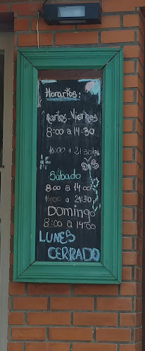 Opinii despre Panadería y Pastelería de Tere Bobbio în Santa Fe de la Vera Cruz - Gastronomía y hostelería