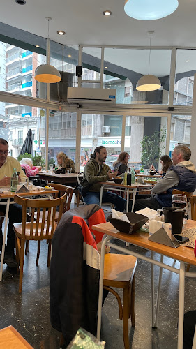 Comentarii opinii despre La Favrika Del Bajo Cafeteria