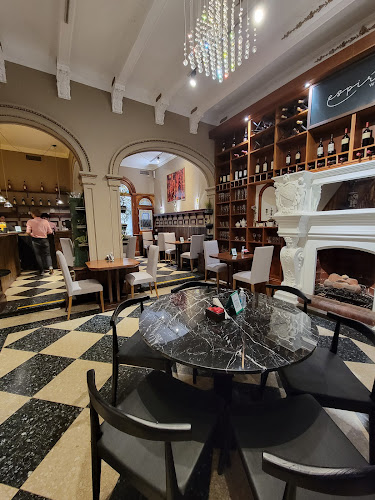 Comentarii opinii despre Mecenas. La casa de la familia Espiria