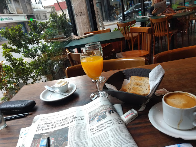 Opinii despre La Favrika Del Bajo Cafeteria în Rosario - Gastronomía y hostelería